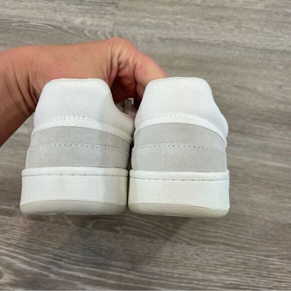 Good News Low Top Court Shoes Sneakers in White Off US9 or EU39 - Picture 10 of 13